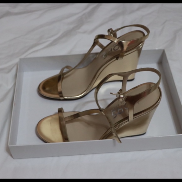 Michael Kors Gold Wedges - Picture 2 of 4
